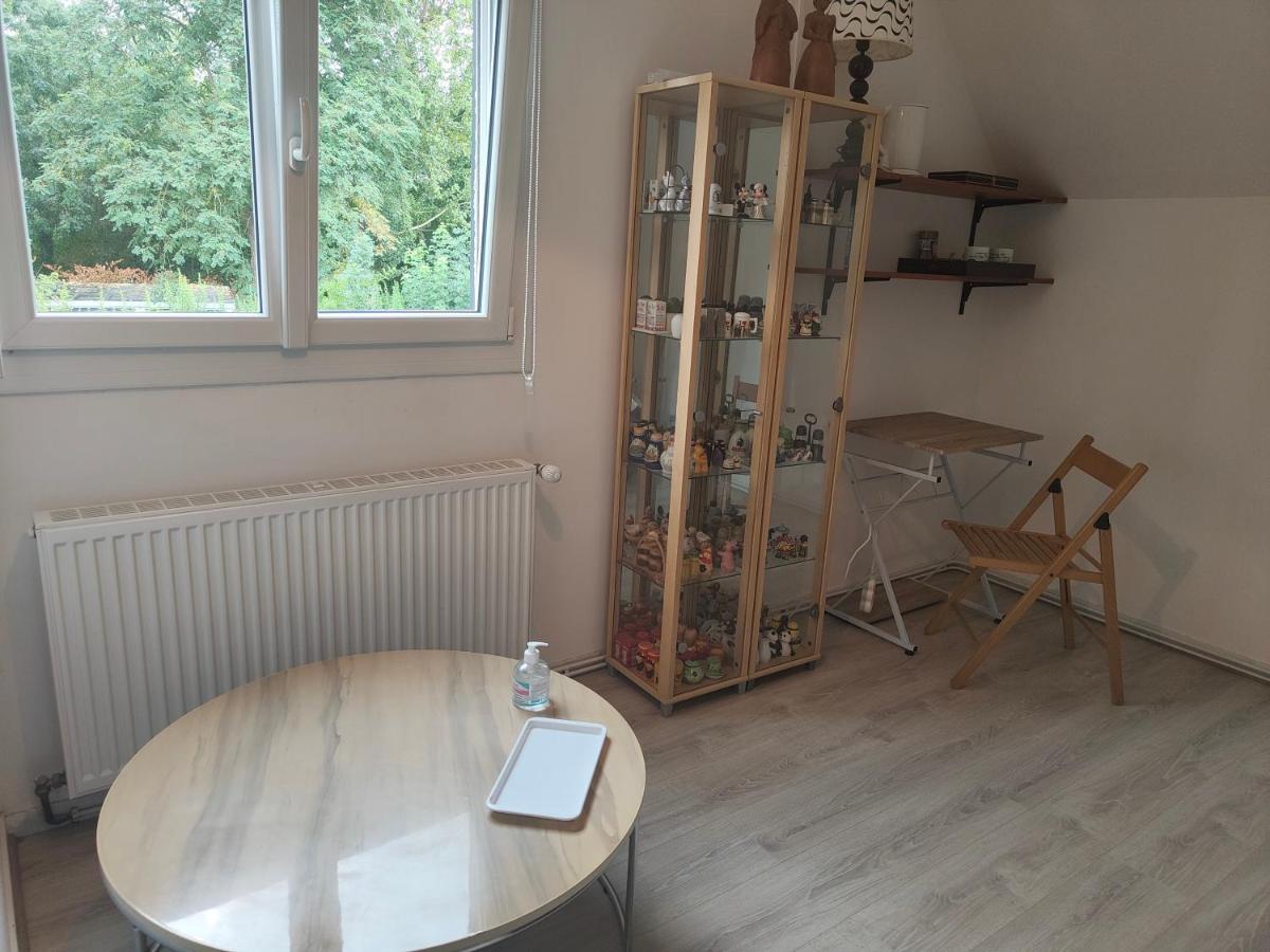 Suite Privee Avec Vue Sur Le Jardin Douai Exterior foto